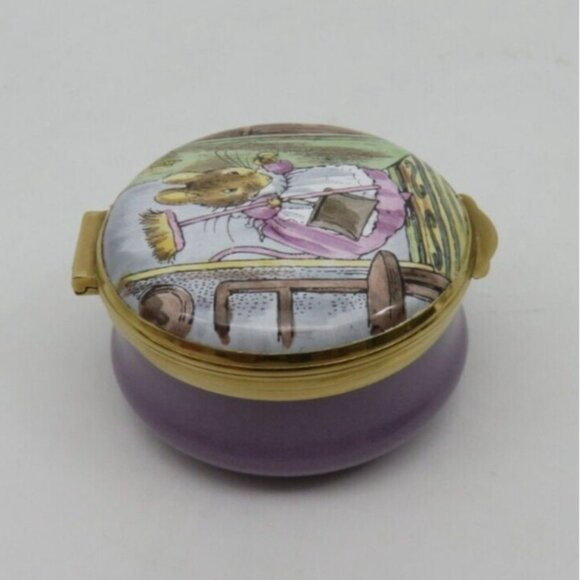 Crummles Beatrix Potter HUNCA MUNCA Enamel Trinket Pill Box in Display Case Vint - Picture 6 of 10